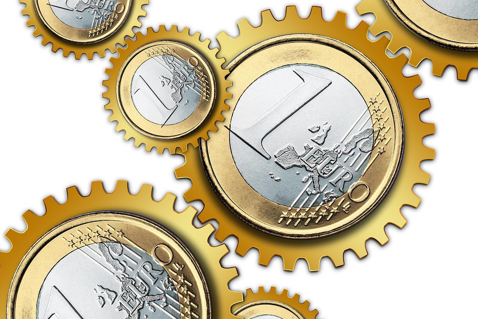 ​The Spanish economy in 2019: deceleration with more prominent risks